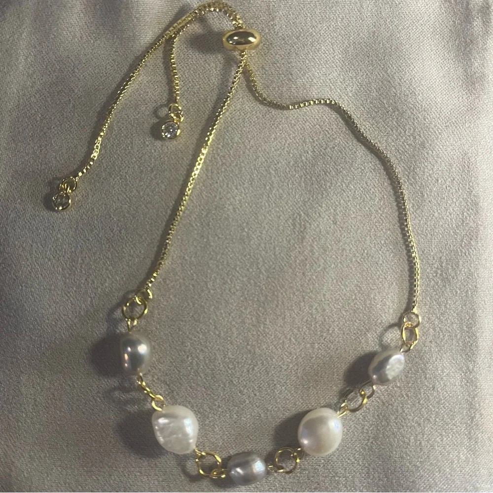 Natural Freshwater Pearl Adjustable Bracelet Handmade NWT Gold White - Picture 4 of 5